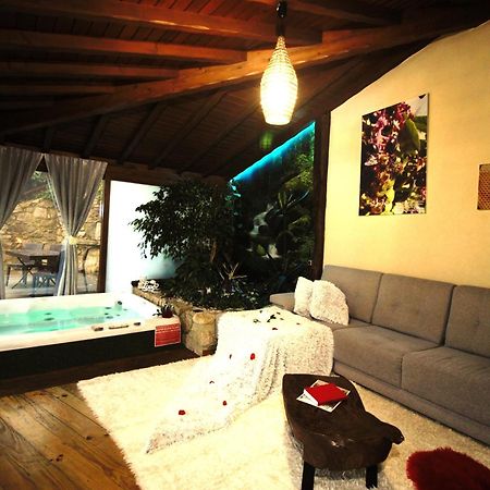 מלון ארקוס דה ואלדבז Casa Favo De Mel - Jacuzzi Privado & Lareira - Piscina מראה חיצוני תמונה