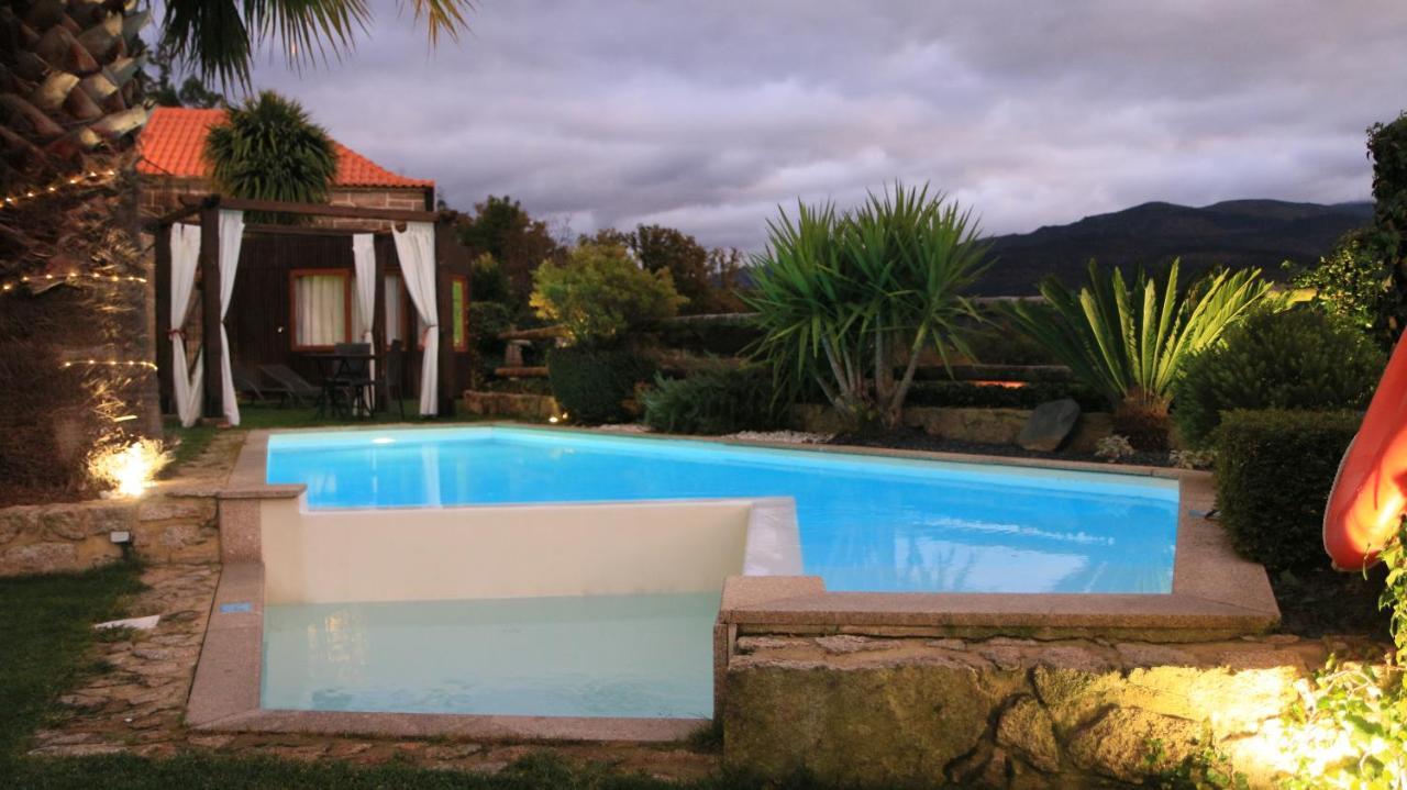 מלון ארקוס דה ואלדבז Casa Favo De Mel - Jacuzzi Privado & Lareira - Piscina מראה חיצוני תמונה