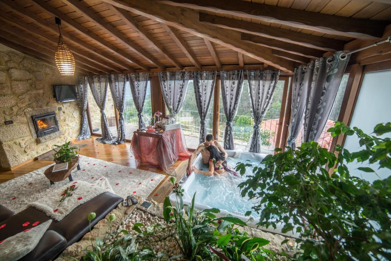 מלון ארקוס דה ואלדבז Casa Favo De Mel - Jacuzzi Privado & Lareira - Piscina מראה חיצוני תמונה