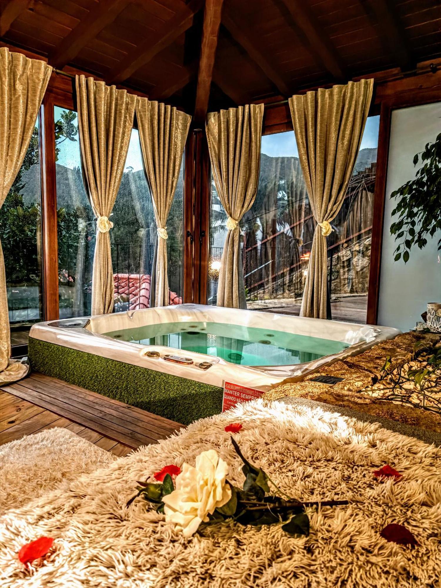 מלון ארקוס דה ואלדבז Casa Favo De Mel - Jacuzzi Privado & Lareira - Piscina מראה חיצוני תמונה