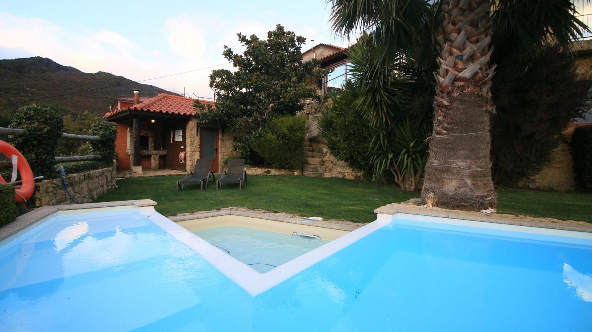 מלון ארקוס דה ואלדבז Casa Favo De Mel - Jacuzzi Privado & Lareira - Piscina מראה חיצוני תמונה