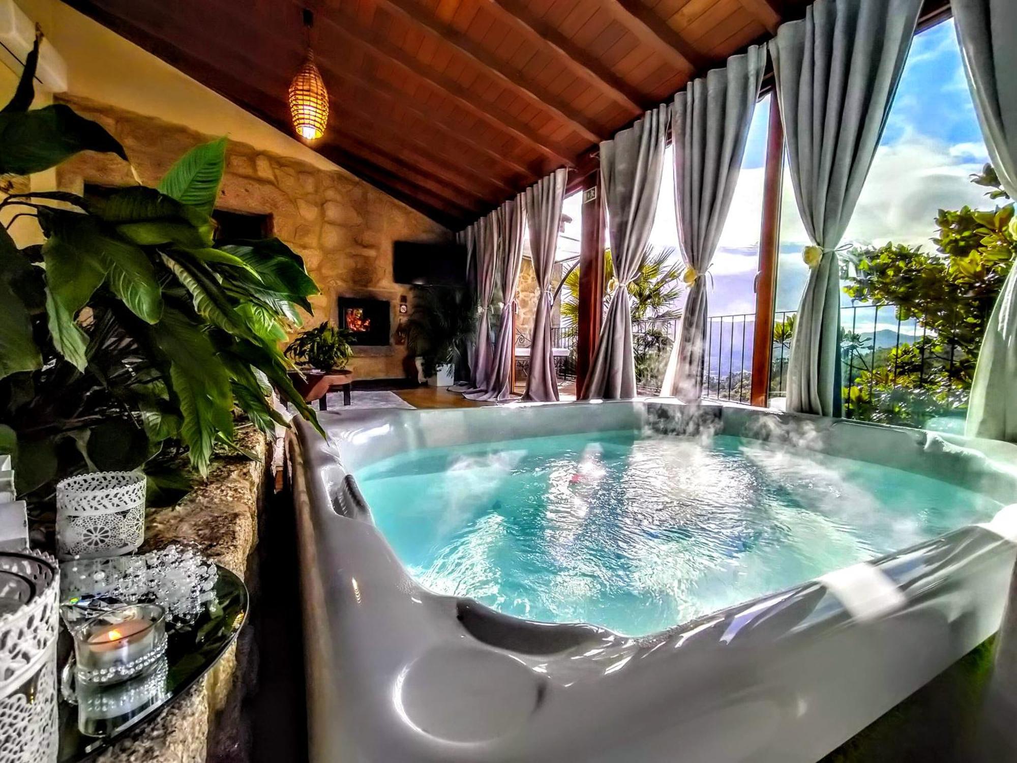 מלון ארקוס דה ואלדבז Casa Favo De Mel - Jacuzzi Privado & Lareira - Piscina מראה חיצוני תמונה